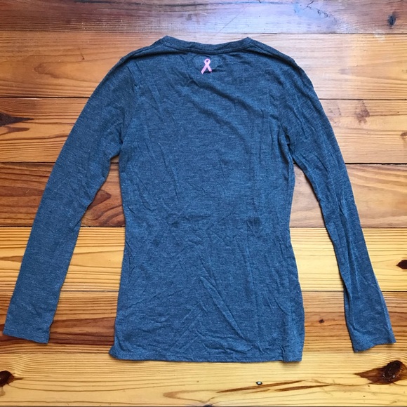Under Armour Breast Cancer Running Tops, EUC, XS - Picture 9 of 16